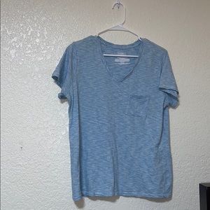 V-neck tee